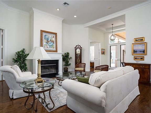 4th image of 131 Laurel Oak Ln