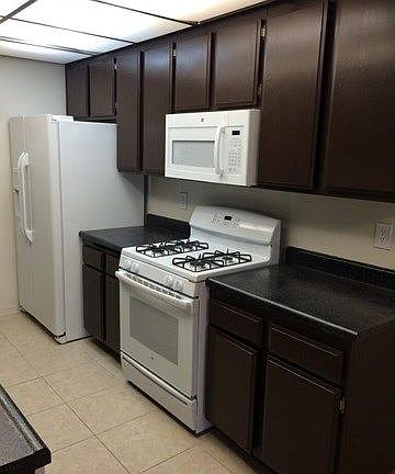 5th image of 20425 S Vermont Ave Unit 4