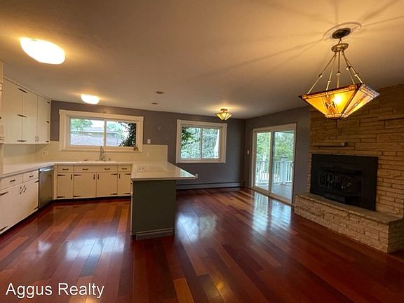 5th image of 906 S Cole Dr