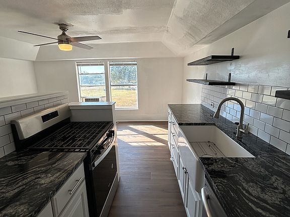 3rd image of 315 Andrews St #C