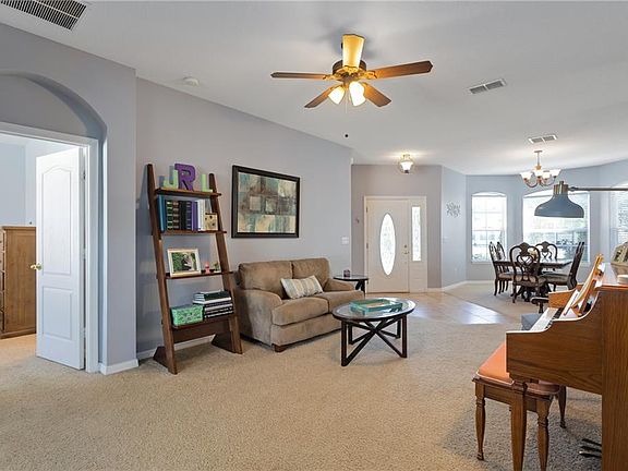 4th image of 263 Magnolia Park Trl
