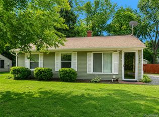 2906 James Rd, Auburn Hills, MI 48326