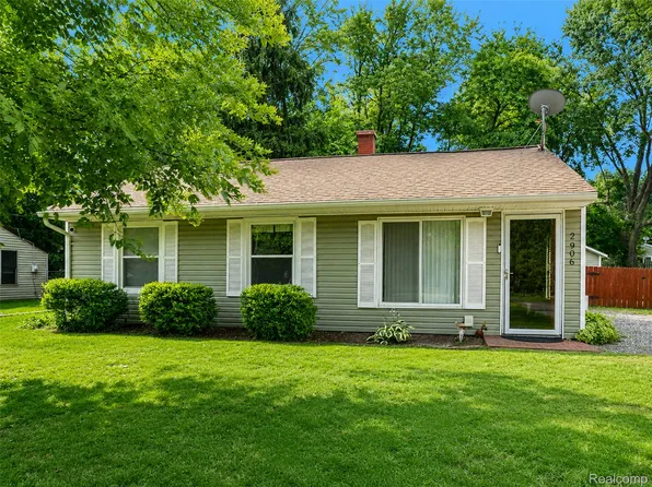 2906 James Rd, Auburn Hills, MI 48326