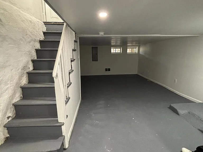 516 E Mayland St — Photo 17