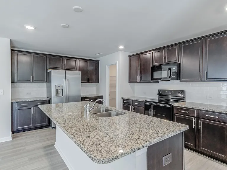 820 Bellewood Gardens Dr — Photo 11