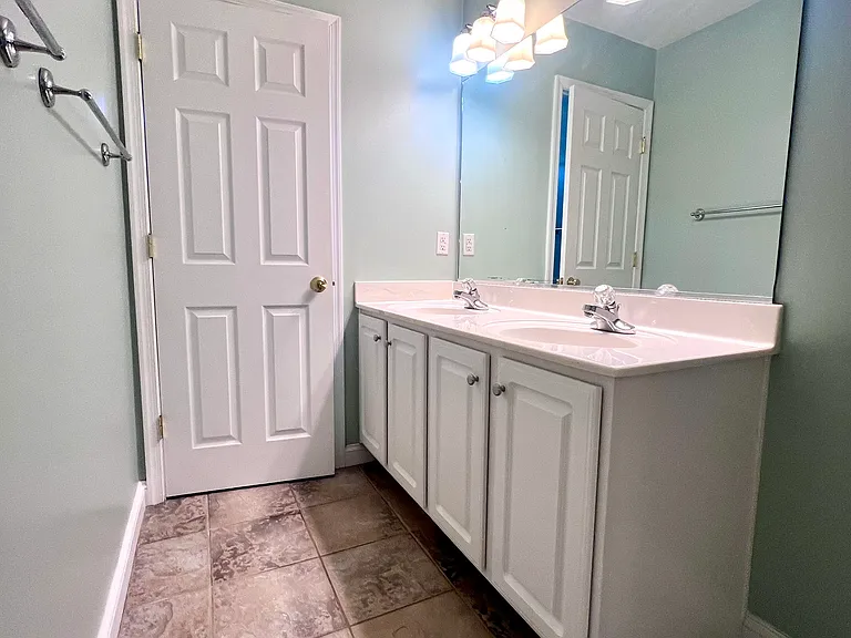 1501 Chesapeake Ave — Photo 58