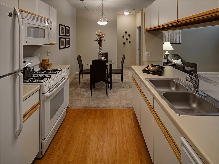 HighPoint Community Apartments — Photo 25