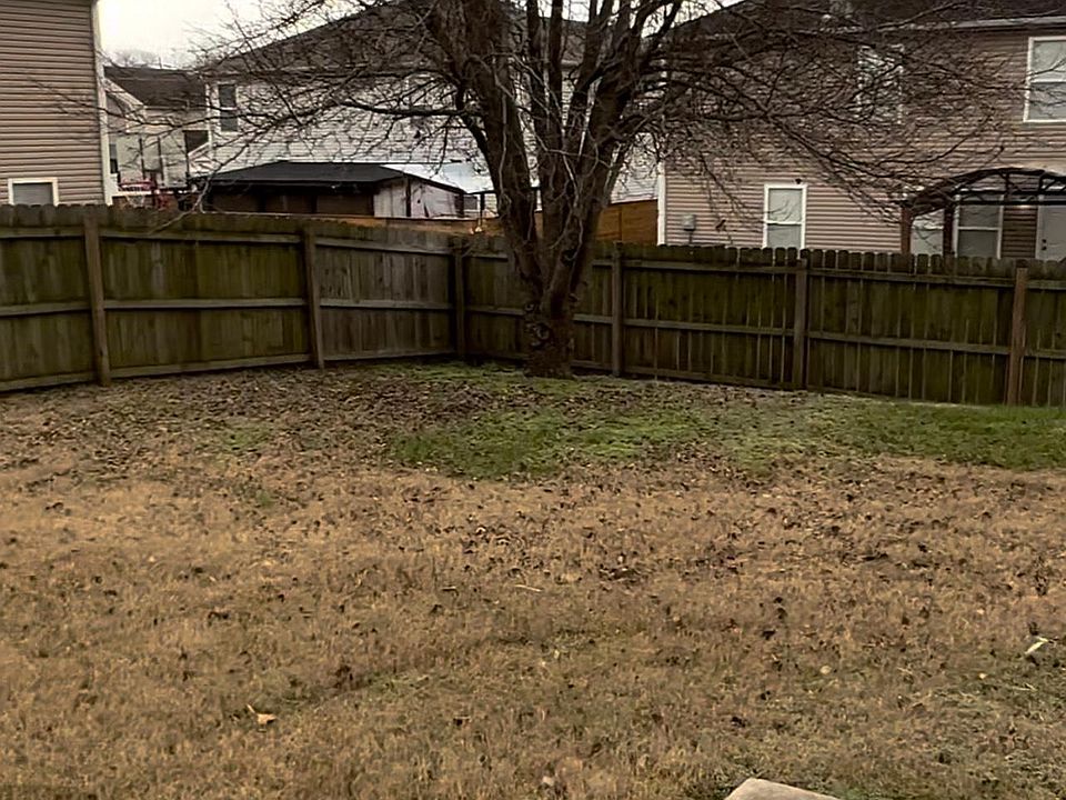 2nd image of 3205 Woodpoint Dr