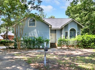 649 Spinner Cir, Mount Pleasant, SC 29464