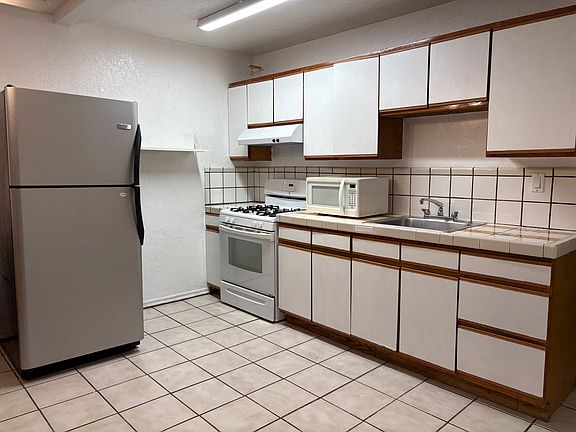 3rd image of 1676-1678 48th Ave
