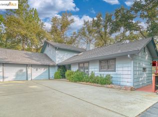 19195 Ferretti Rd, Groveland, CA 95321