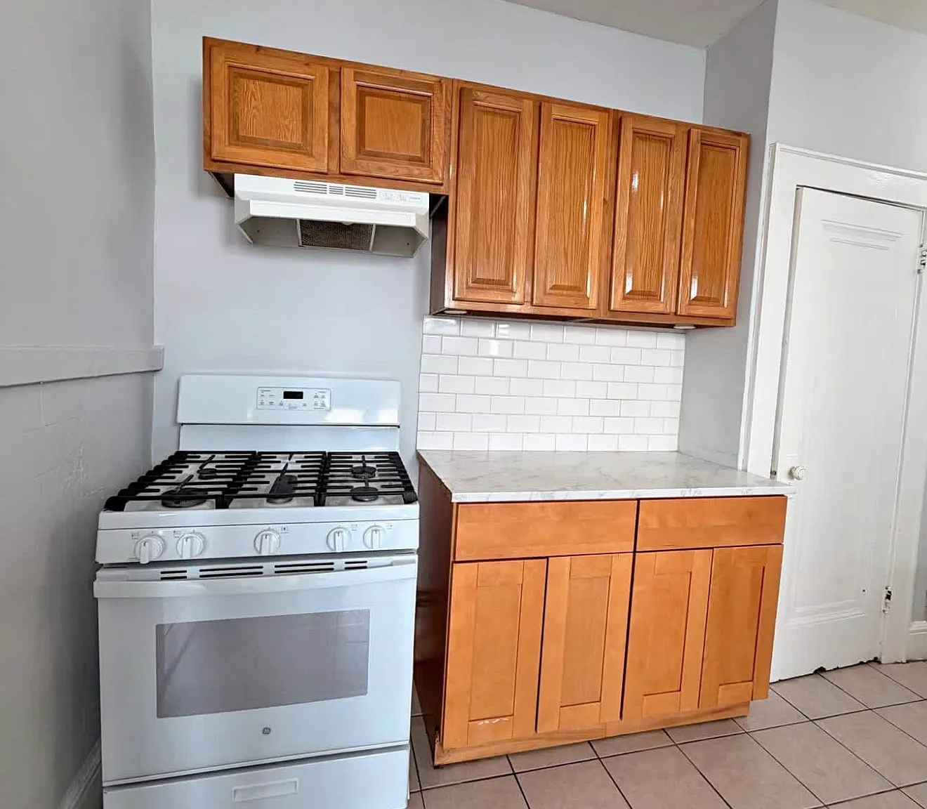 2 bed, $1,800 — Photo 1