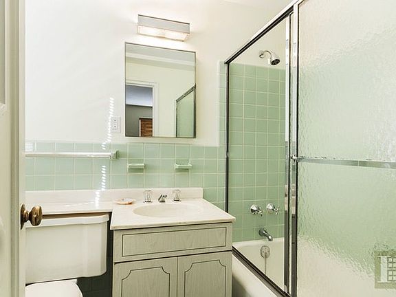 5th image of 35 Park Ave APT 9G