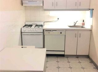 44 Bellevue Ave #BASEMENT, Toronto, ON