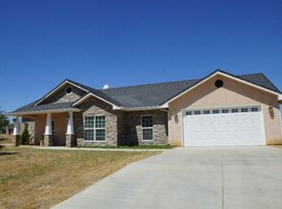 27140 Man O War Dr, Tehachapi, CA 93561
