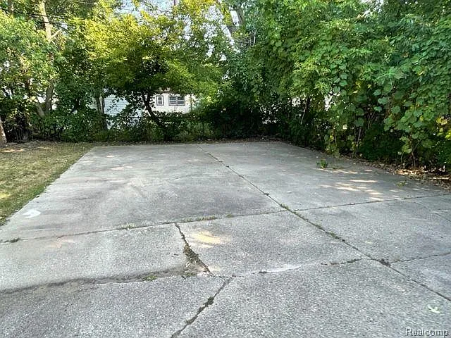 14325 Marshall Ave — Photo 13