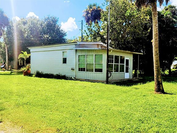 3rd image of 1048 Arvin Lane