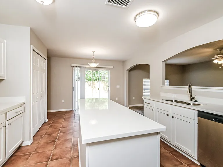 10415 Opus Dr — Photo 8