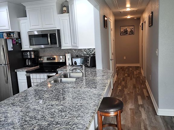 4th image of 1523 Avenue K