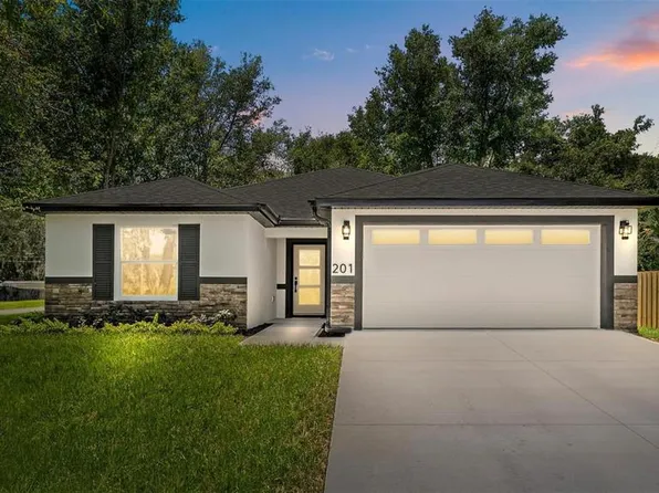 201 Hillside Ave, Umatilla, FL 32784