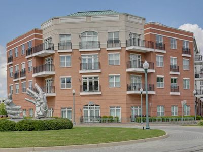 670 Town Center Dr Unit 418, Newport News, VA, 23606