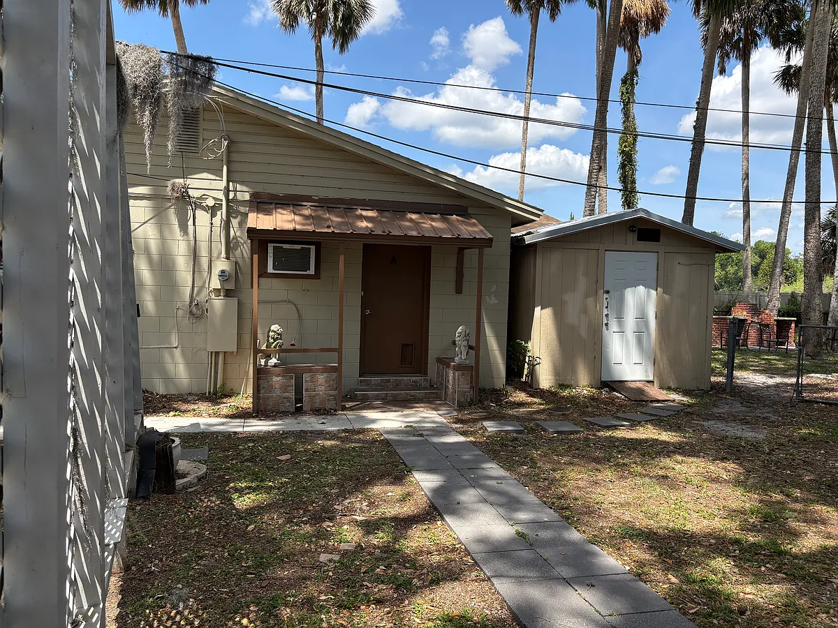 Building Photo - 410 Oak Dr #A
