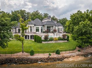 339 Oak Bend Rd, Sunrise Beach, MO 65079