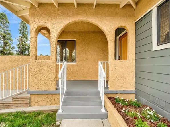 2552 Ostrom Ave, Long Beach, CA 90815