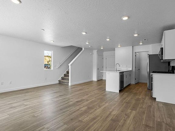 4th image of 3366 E Dance Hall Ln