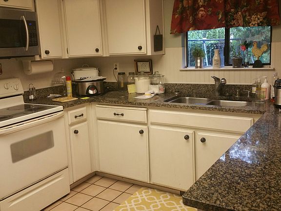 2nd image of 913 Bluerock Dr