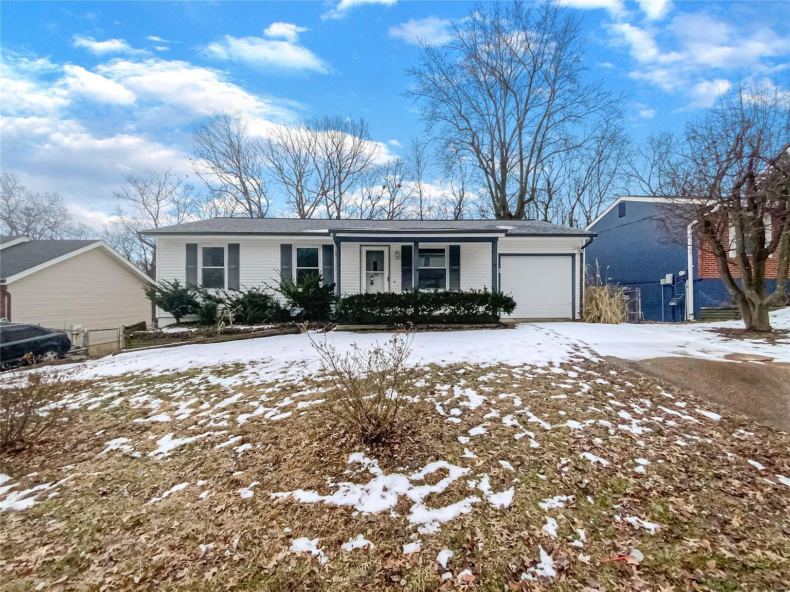 5344 Belmont Dr photo 1