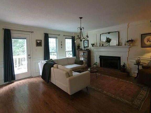 2nd image of 296 Ashbrook Dr