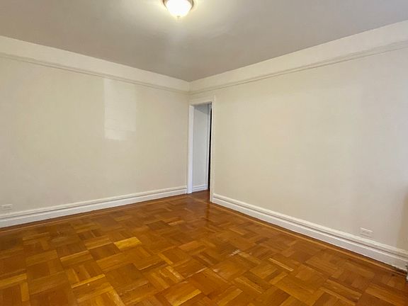 3rd image of 108 Park Ter E APT 3B