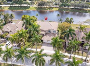 797 Regal Cove Rd, Weston, FL 33327