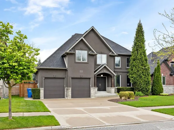 1335 Maple Ave, Lasalle, ON N9J 0B3