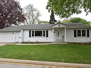 102 Roosevelt St, St Charles, IL