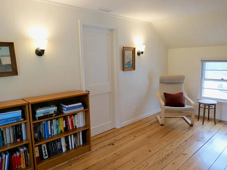Primary bedroom door.