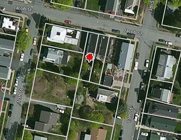 2nd image of 1211 Jacob St