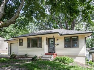 1203 NW B St, Blue Springs, MO 64015