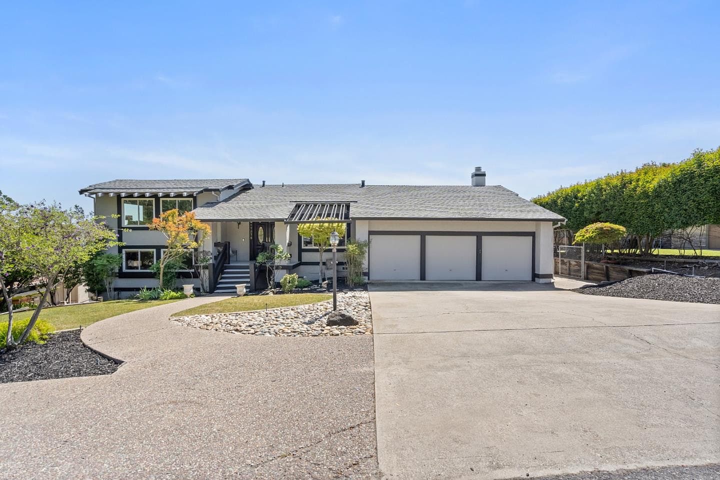 17275 Oak Leaf Dr, Hill, CA 95037 Zillow