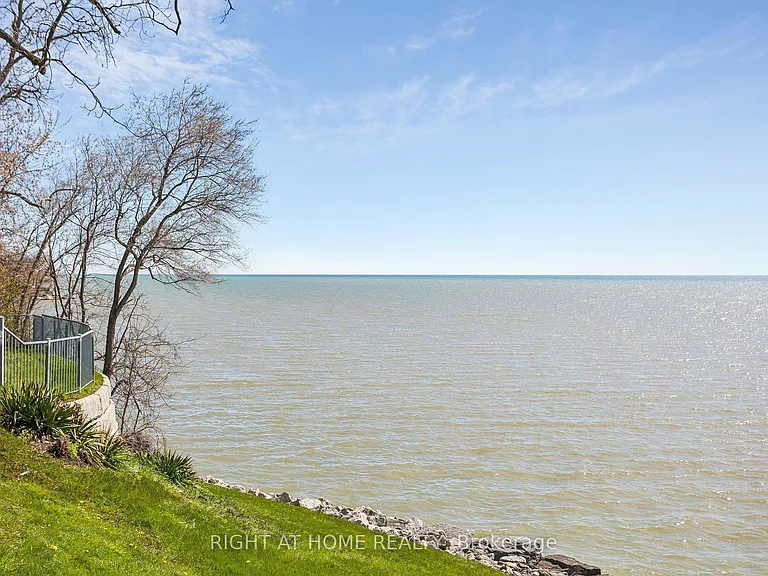 2075 Lakeshore Rd #402 — Photo 29