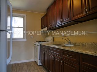 202 Norcross Ln, Pemberton, NJ 08068