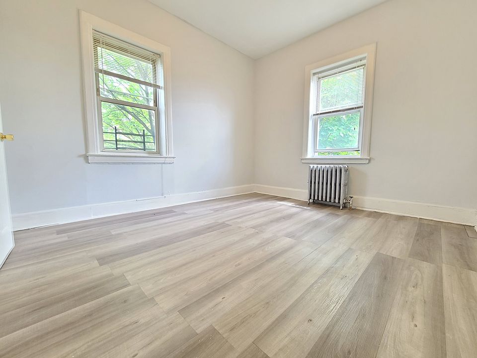 2nd image of 8610 Kennedy Blvd #15E