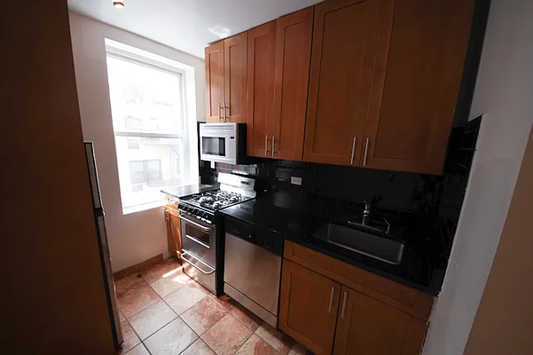Rented by Waverly Realty Associates | media 26