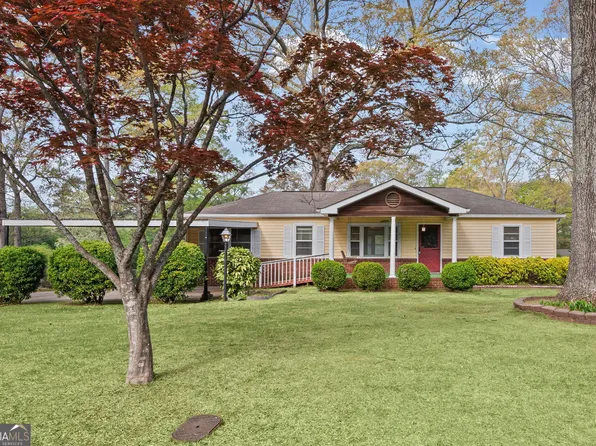 5760 Brenda Dr SW, Mableton, GA 30126