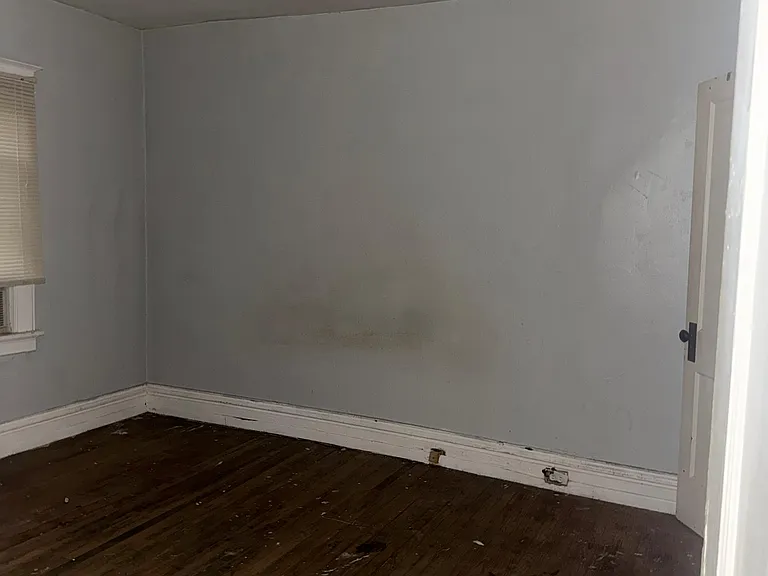 3738 Sylvan Pl — Photo 33
