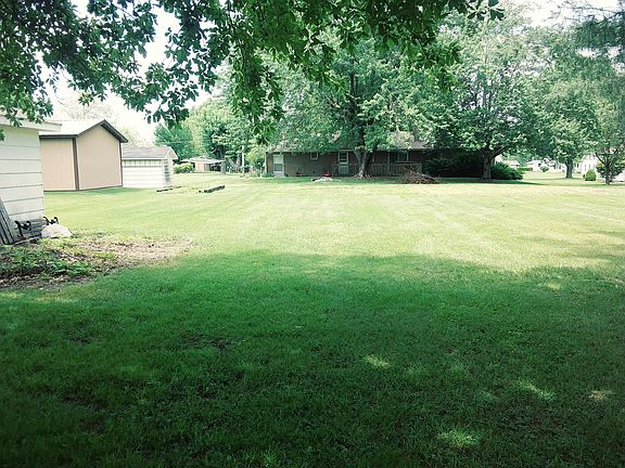 Bach Yard View to House