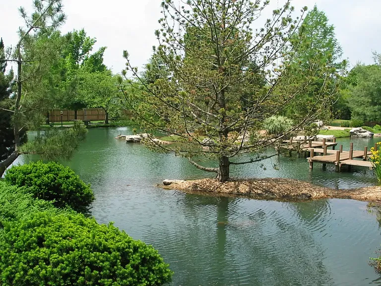 Just a short walk to the Japanese Stroll Gardens.