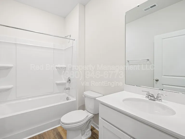 1312 Secrest Commons Dr — Photo 6