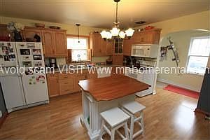 1st image of 201 Willow St S